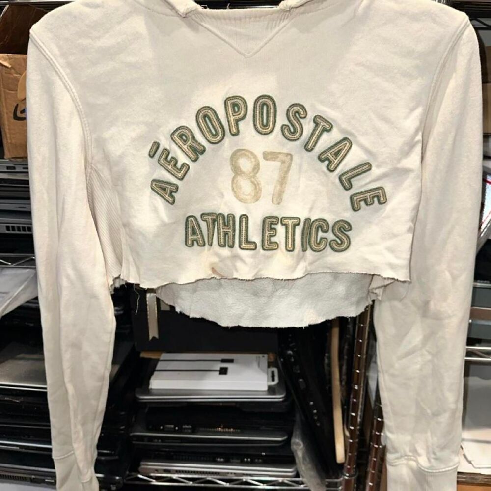 Aeropostale Women's Cream and White Hoodie Cropped Pullover Sweater